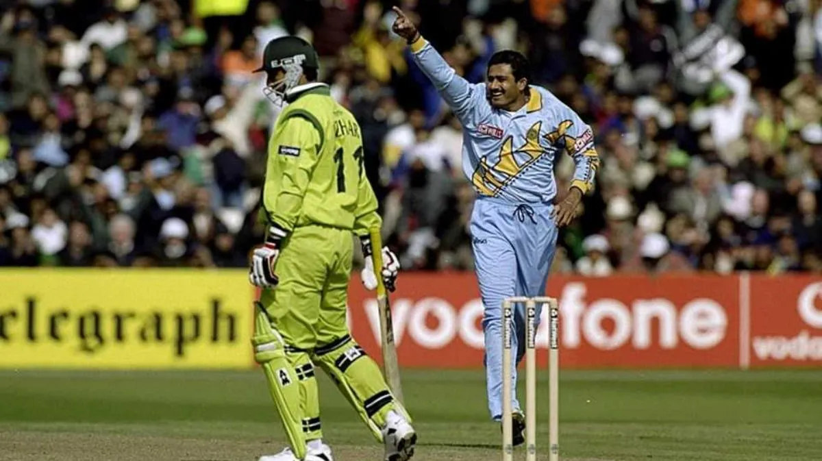 anil kumble ne liy 10/74 ek hii pari me